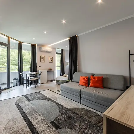 Hill Side 5 By Ps Appartement