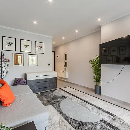 Hill Side 5 By Ps Appartement
